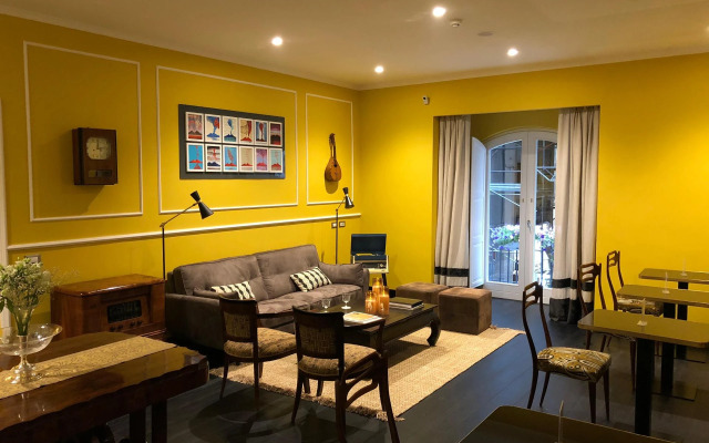 Caruso Place Boutique & Wellness Suites