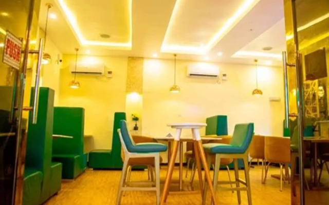 Bedouin Hotel & Suites