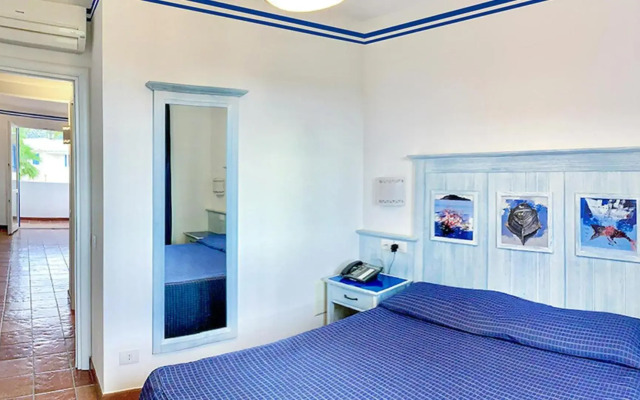 Cala La Luna Resort