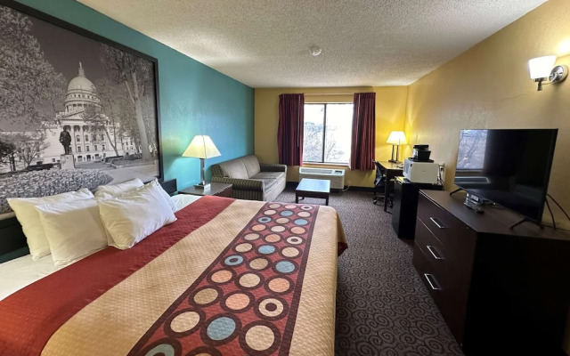 Super 8 Appleton