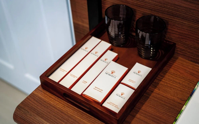 Metrolux City Contemporary Hotel