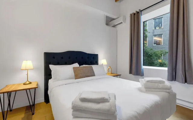 The Little Prince Rooms-Old Montreal