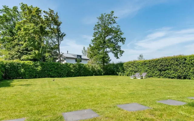 Majestic Holiday Home in Kamperland With Garden
