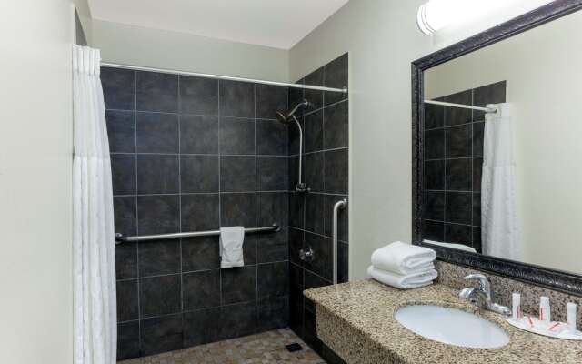Super 8 by Wyndham San Diego Hotel Circle
