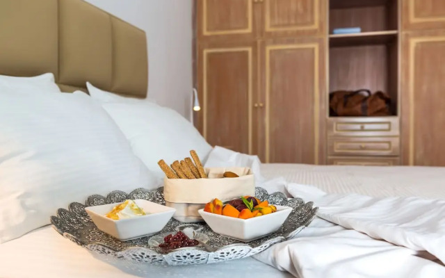 Damma Beachfront Luxury Villa