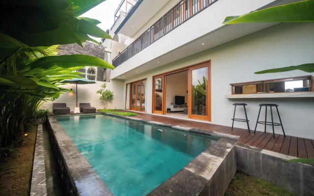 Alsava Villa and Suites