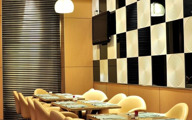 Mercure Suzhou Park Hotel and Suites