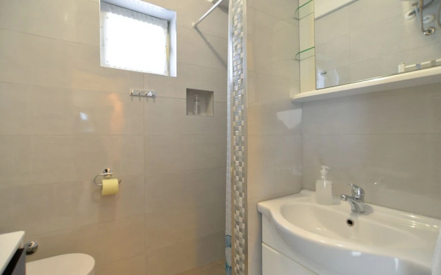 Apartment 167