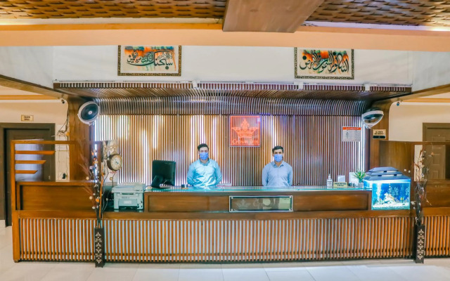 Crown Inn Hotel Multan