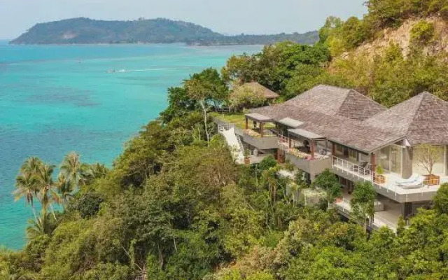 Element of 8 at Cape Laem Sor Estate