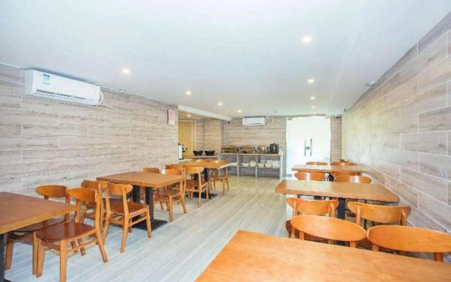 Qingshe Hotel