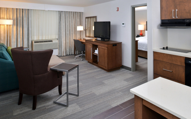 Hampton Inn & Suites By Hilton Calgary- University Northwest