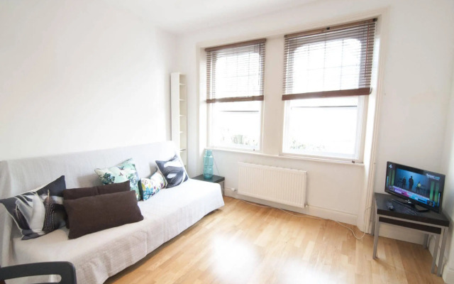 Piccadilly Apartments