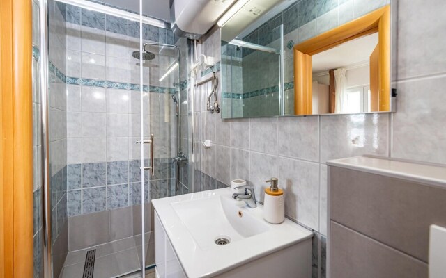 Nice Apartment in Krusevo With Jacuzzi, Wifi and 1 Bedrooms