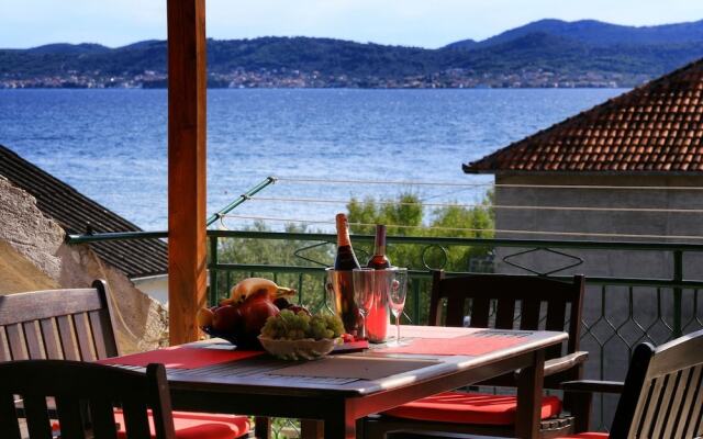 Amazing Sea View And Very Close To Sandy Beach