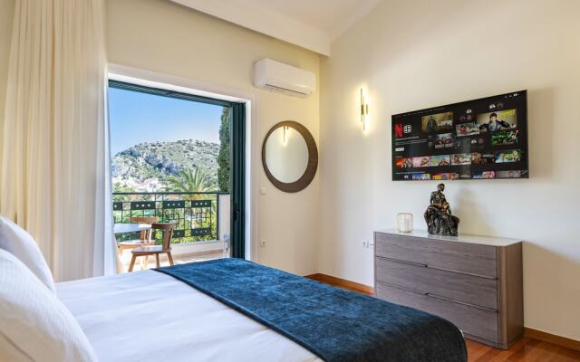 Vouliagmeni Athenian Riviera Villa