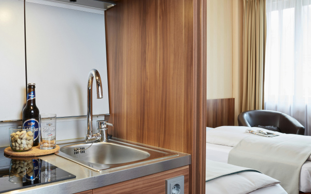 Living Hotel Düsseldorf - Image 6
