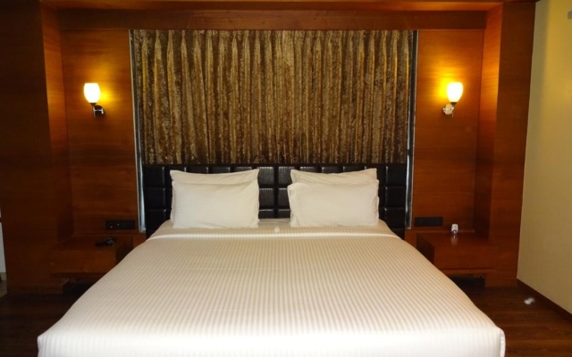 Hotel Cosmopolitan Ahmedabad – Guest Rooms – Ahmedabad