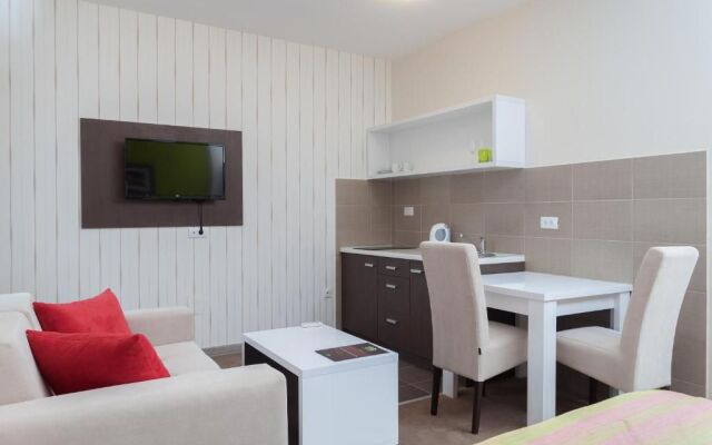 Hotel Ema