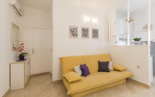 Matea - 20m From the sea - A2
