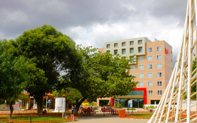 iu-á Hotel