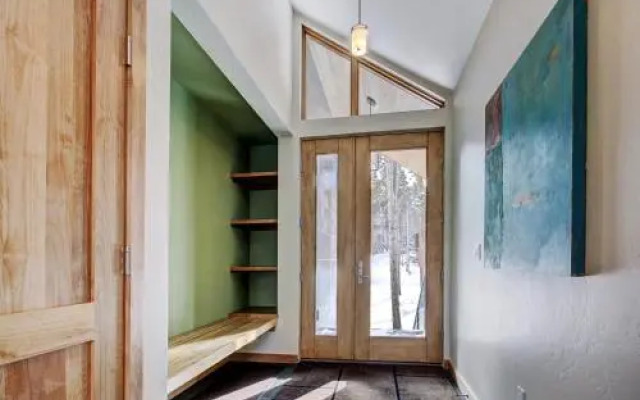 White Cloud Mountain Home