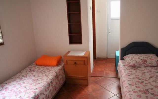 Accommodation Sutomore