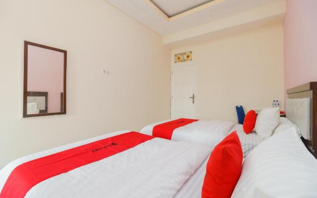 RedDoorz Syariah near Simpang Sekip Palembang