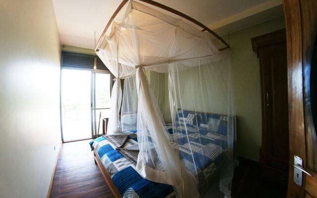 Yellow Haven Lodge