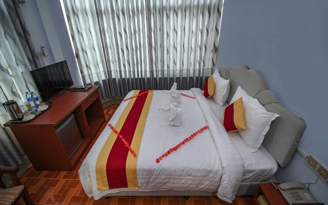 Shwe Hnin Si Hotel
