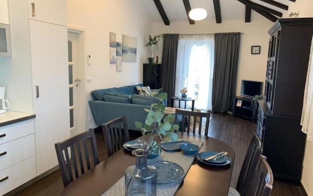 4B Apartments