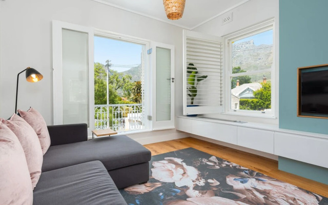 12 Tamboerskloof Road