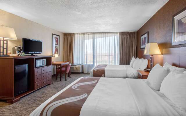 Quality Inn View of Lake Powell - Page