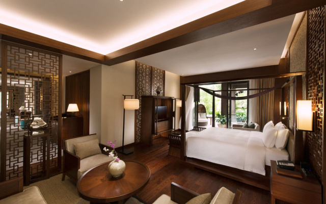 DoubleTree Resort by Hilton Hainan - Qixianling Hot Spring – Guest Rooms – Baoting