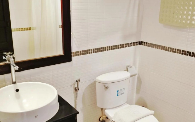 Royale Chulan The Curve