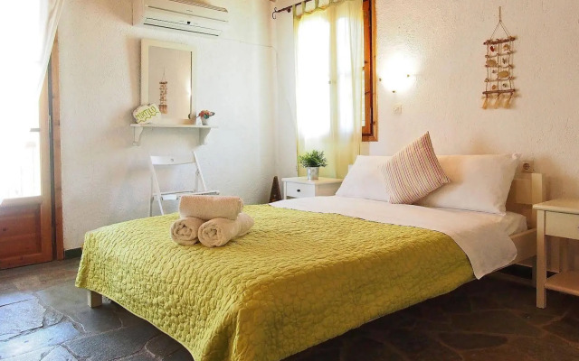 Lithea Villas and Studios by the Sea