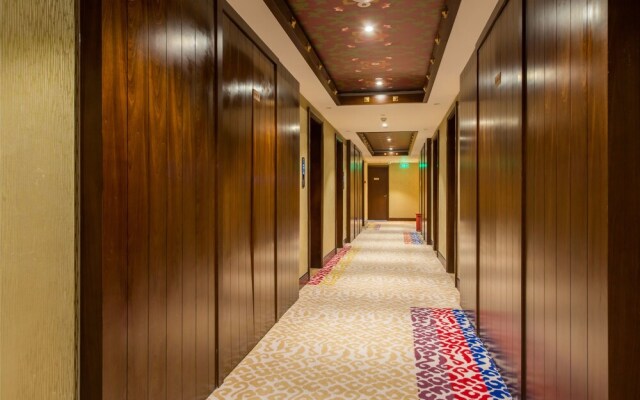 St.Potala Hotel