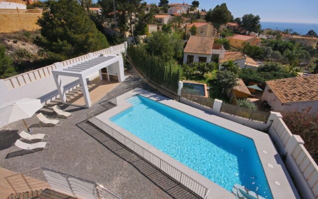 Villa - 5 Bedrooms with Pool, WiFi and Sea views - 105047