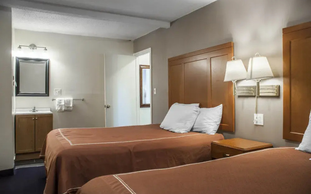 Rodeway Inn & Suites Niagara Falls