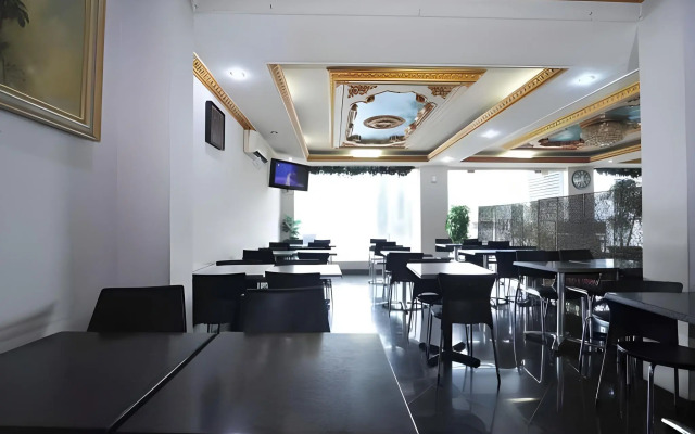 Wirton Dago Hotel