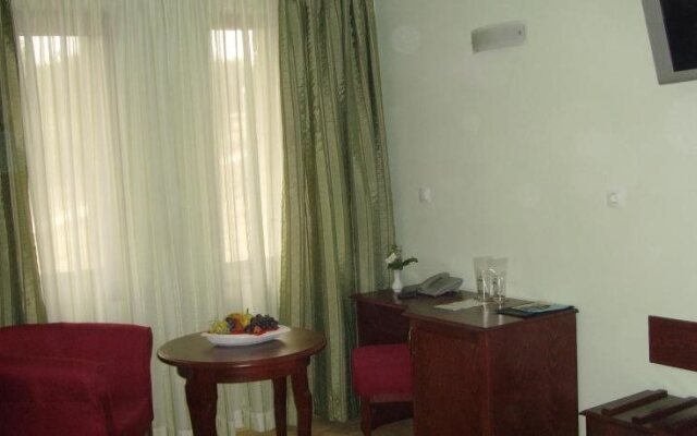 Rachev Hotel Residence