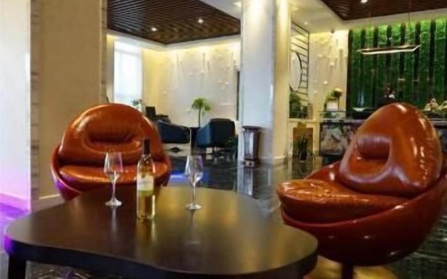 Metropolo Jinshanzui Village Hotel