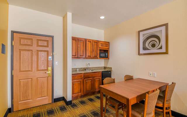 Quality Inn & Suites