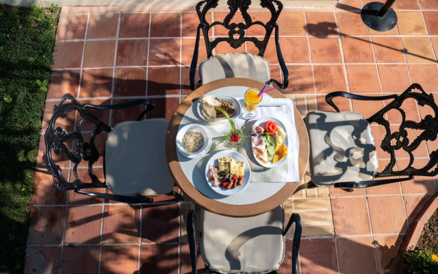 Halepa Hotel