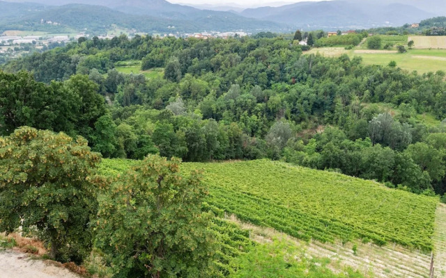 Mansion in Ovada With Pool and Scenic Hills