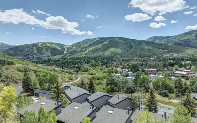 Nine Peaks 4 Bedroom Home