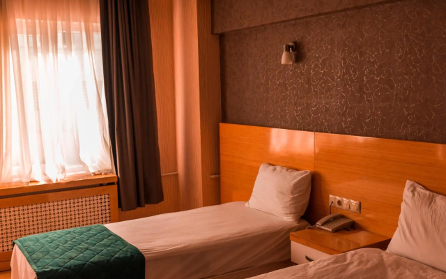 Peracity Hotel