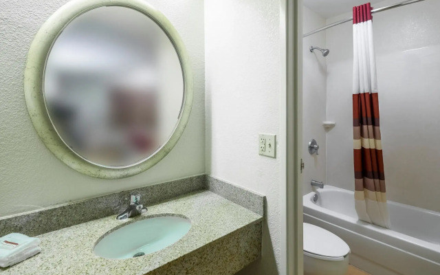 Red Roof Inn Jacksonville - Orange Park