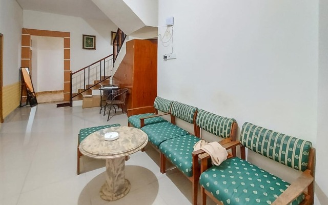 Enine Homestay Makassar RedPartner