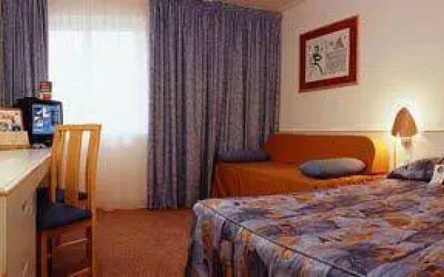 The Legacy Plymouth International